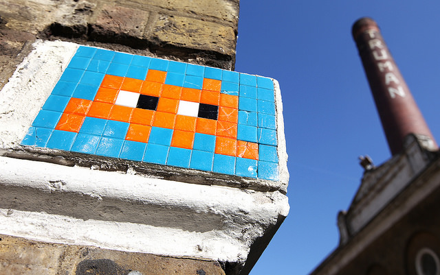 warren-levy-art-invader-mosaique urbaine-esthetqiue